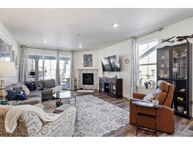 8901 S Ukraine Ct, Aurora, CO 80016