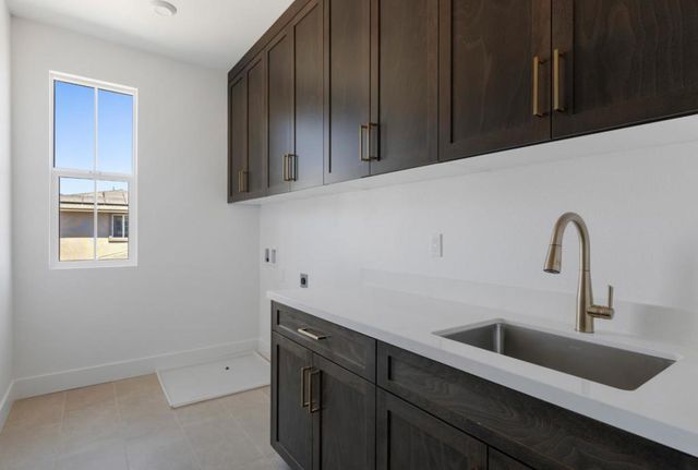 7384 Ailes Court, Gilroy, CA 95020