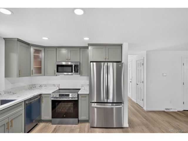 7975 Dudley Ct, Arvada, CO 80005