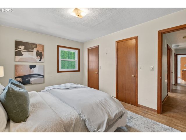 608 12TH St, Washougal, WA 98671