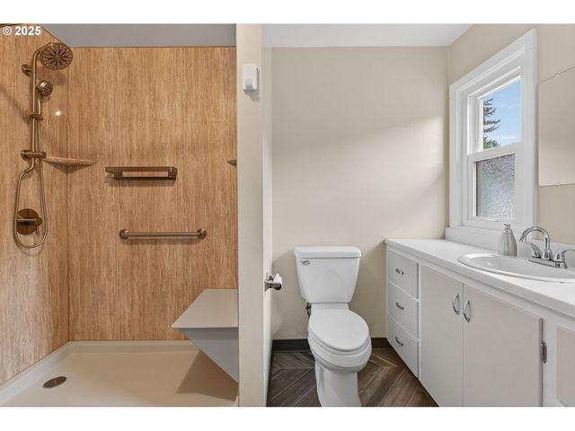 608 12TH St, Washougal, WA 98671