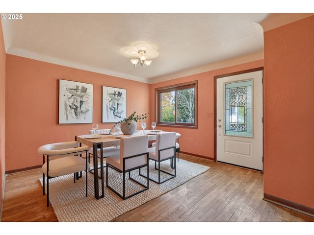 608 12TH St, Washougal, WA 98671