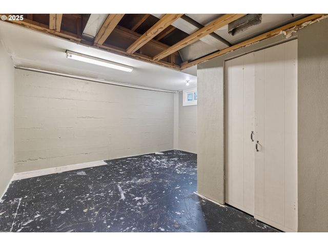 608 12TH St, Washougal, WA 98671