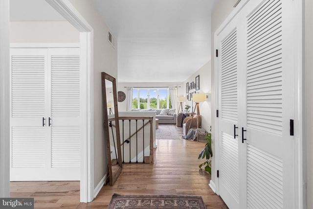 16045 HAMILTON STATION RD, Waterford, VA 20197