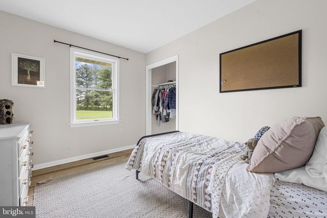 16045 HAMILTON STATION RD, Waterford, VA 20197