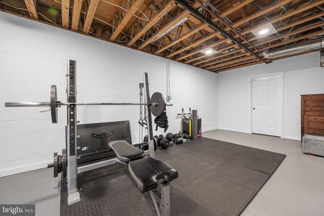 16045 HAMILTON STATION RD, Waterford, VA 20197