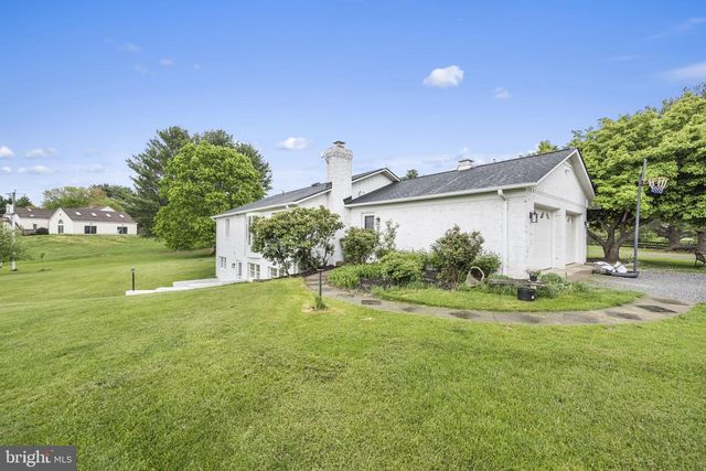 16045 HAMILTON STATION RD, Waterford, VA 20197
