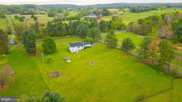 16045 HAMILTON STATION RD, Waterford, VA 20197