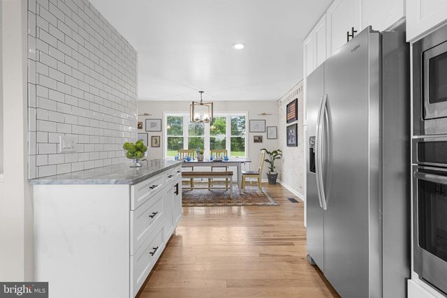 16045 HAMILTON STATION RD, Waterford, VA 20197