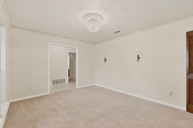 1305 Briarbrook Drive, Desoto, TX 75115