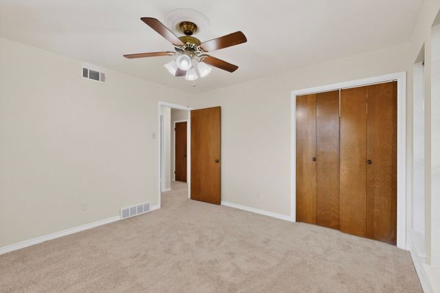 1305 Briarbrook Drive, Desoto, TX 75115