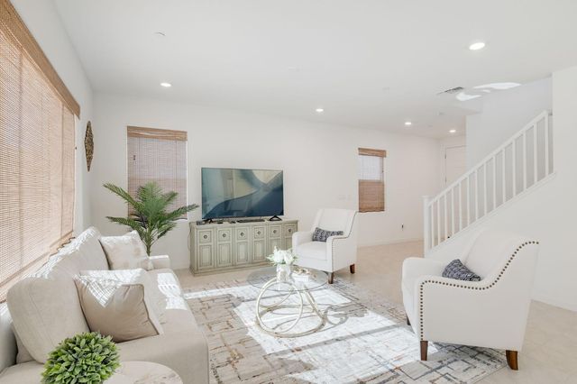 3452 Cantor Dr, Folsom, CA 95630