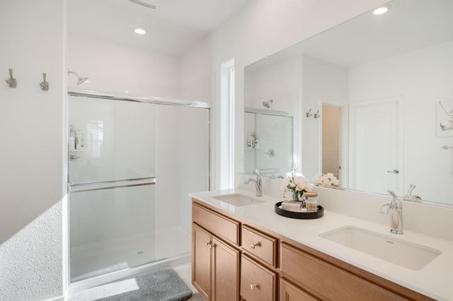 3452 Cantor Dr, Folsom, CA 95630