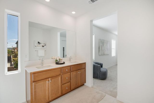 3452 Cantor Dr, Folsom, CA 95630