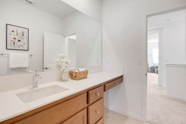 3452 Cantor Dr, Folsom, CA 95630