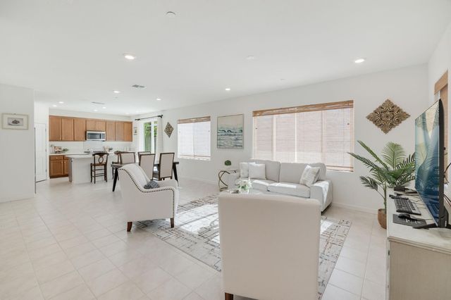 3452 Cantor Dr, Folsom, CA 95630