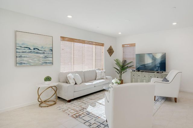 3452 Cantor Dr, Folsom, CA 95630