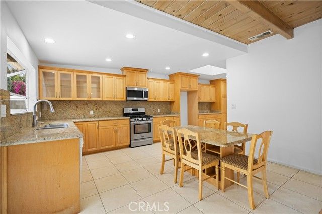 3029 Los Olivos, La Crescenta, CA 91214