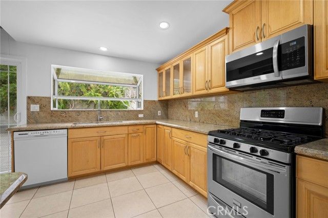 3029 Los Olivos, La Crescenta, CA 91214