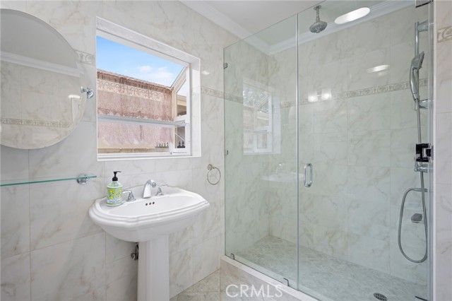 3029 Los Olivos, La Crescenta, CA 91214