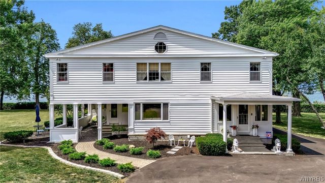 4261 Lake Shore Road, Hamburg, NY 14075
