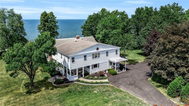 4261 Lake Shore Road, Hamburg, NY 14075