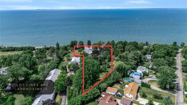 4261 Lake Shore Road, Hamburg, NY 14075