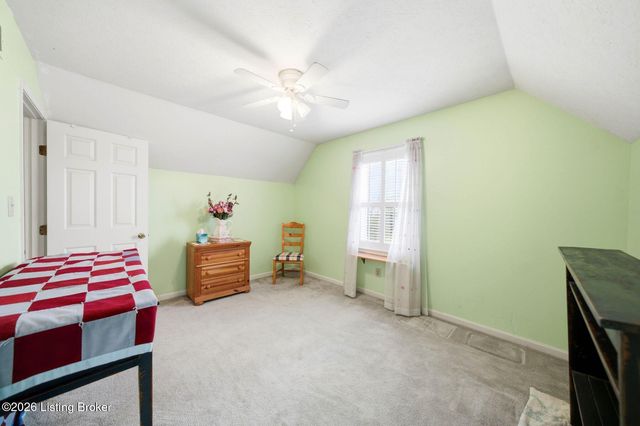 3521 Westwood Farms Dr, Louisville, KY 40220