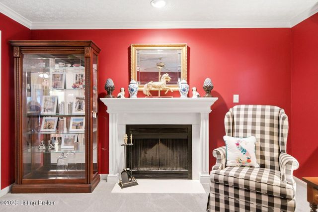 3521 Westwood Farms Dr, Louisville, KY 40220