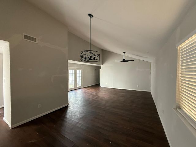 7807 Secretariat Lane, Houston, TX 77071