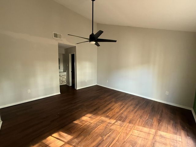 7807 Secretariat Lane, Houston, TX 77071