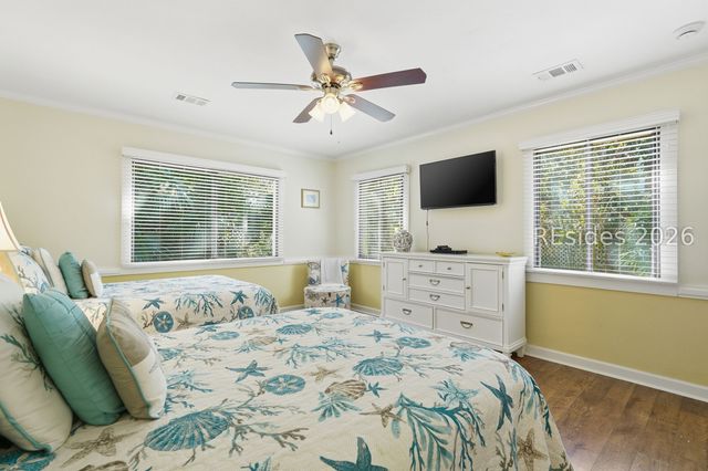 16 Dove St, Hilton Head Island, SC 29928