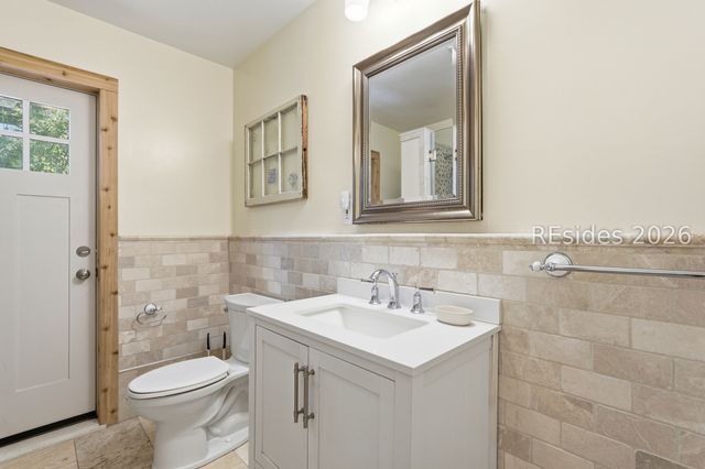 16 Dove St, Hilton Head Island, SC 29928