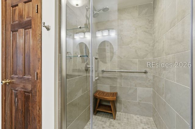 16 Dove St, Hilton Head Island, SC 29928