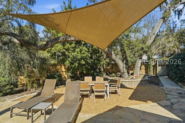 16 Dove St, Hilton Head Island, SC 29928