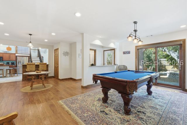 16 Dove St, Hilton Head Island, SC 29928