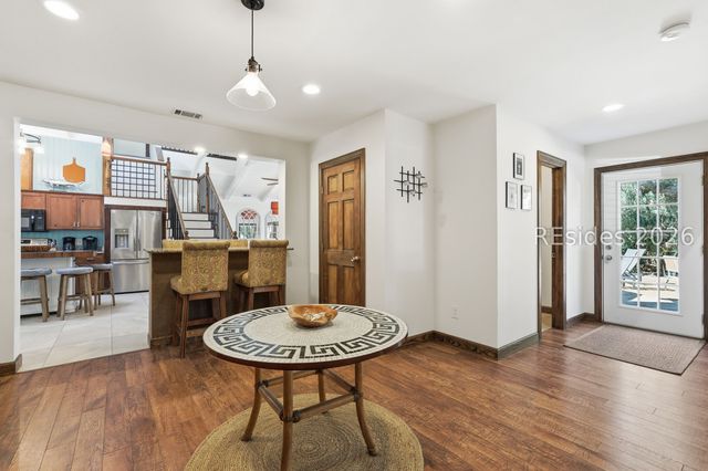 16 Dove St, Hilton Head Island, SC 29928