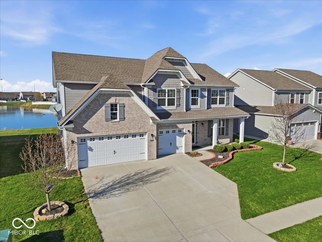 1276 Sanderling Drive, Greenwood, IN 46143