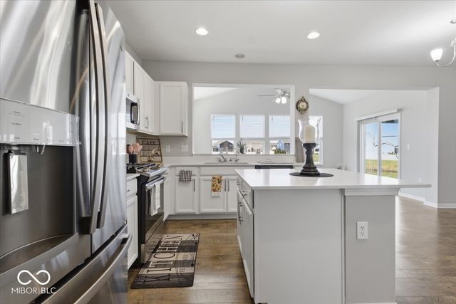 1276 Sanderling Drive, Greenwood, IN 46143