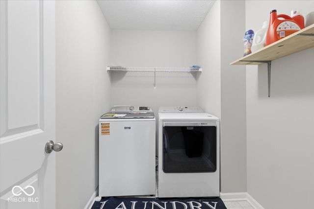 1276 Sanderling Drive, Greenwood, IN 46143