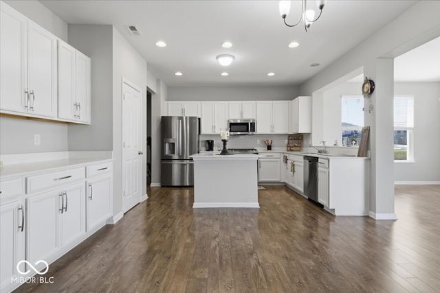 1276 Sanderling Drive, Greenwood, IN 46143