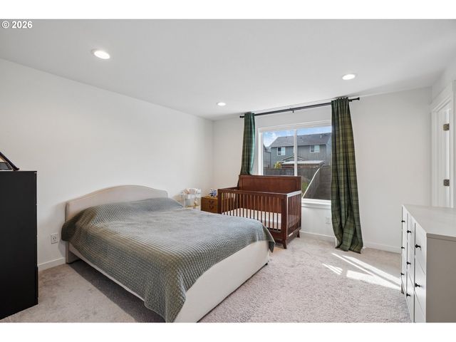 16865 Se MIST LAYER Loop, Happy Valley, OR 97086