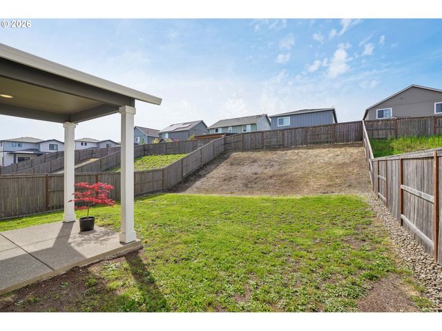 16865 Se MIST LAYER Loop, Happy Valley, OR 97086