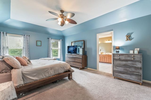 936 STONY CREEK Lane, Yorkville, IL 60560