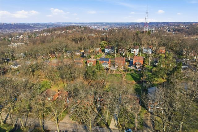 12 Hawthorne Road, Forest Hills Boro, PA 15221