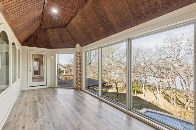 5808 Lakeside Drive, Fort Worth, TX 76179