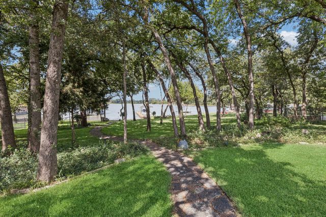 5808 Lakeside Drive, Fort Worth, TX 76179