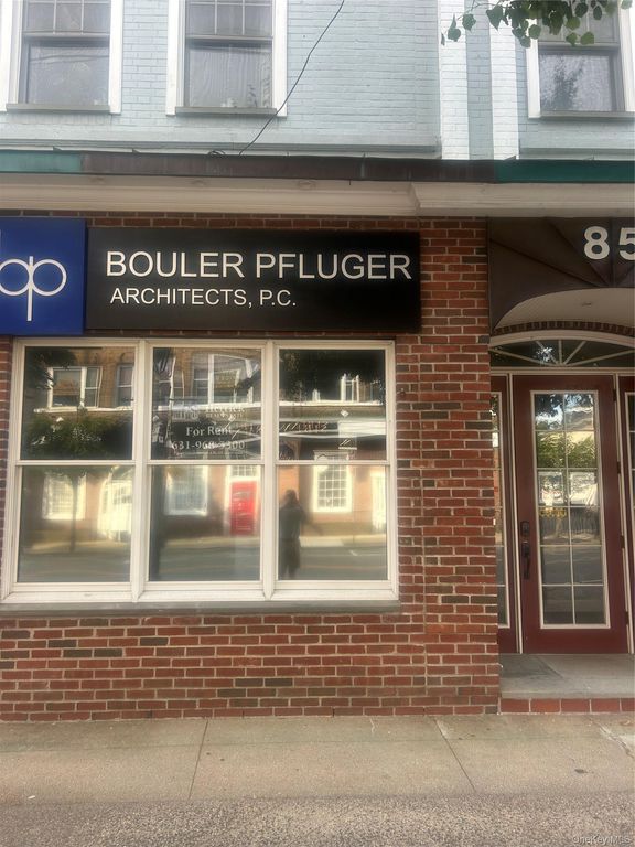 85 E Main Street, Bay Shore, NY 11706 — exterior