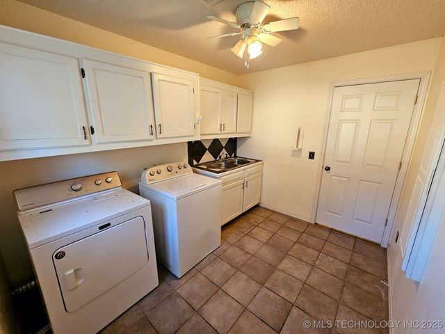 80 N 4160 Road, Antlers, OK 74523