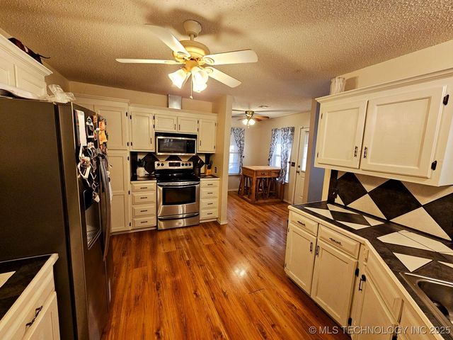 80 N 4160 Road, Antlers, OK 74523